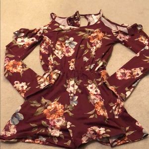 Cold shoulder romper with pockets